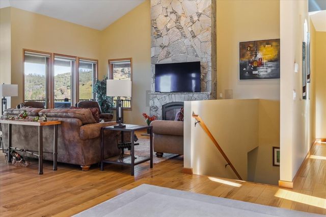 3204 Skunk Ranch Rd, Murphys, CA 95247