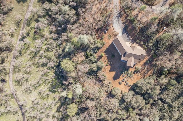 3204 Skunk Ranch Rd, Murphys, CA 95247