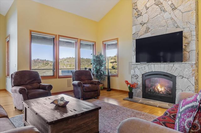 3204 Skunk Ranch Rd, Murphys, CA 95247