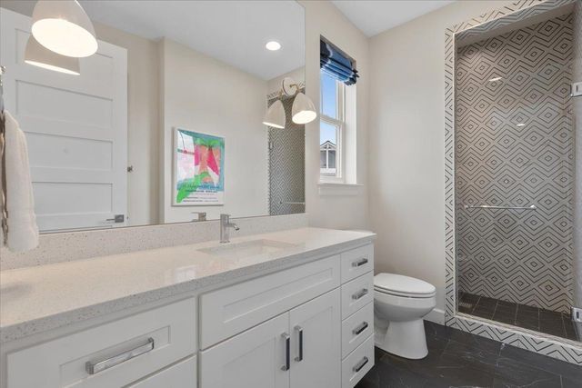 208 Marina BLF, Kingsland, TX 78639