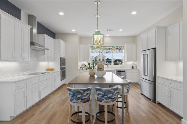 208 Marina BLF, Kingsland, TX 78639