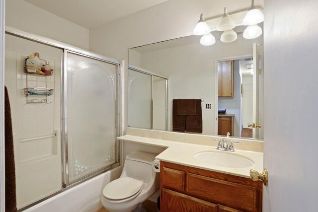 9037 Warm Springs Cir, Stockton, CA 95210