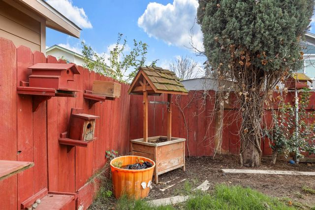 9037 Warm Springs Cir, Stockton, CA 95210