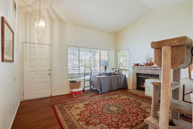 9037 Warm Springs Cir, Stockton, CA 95210