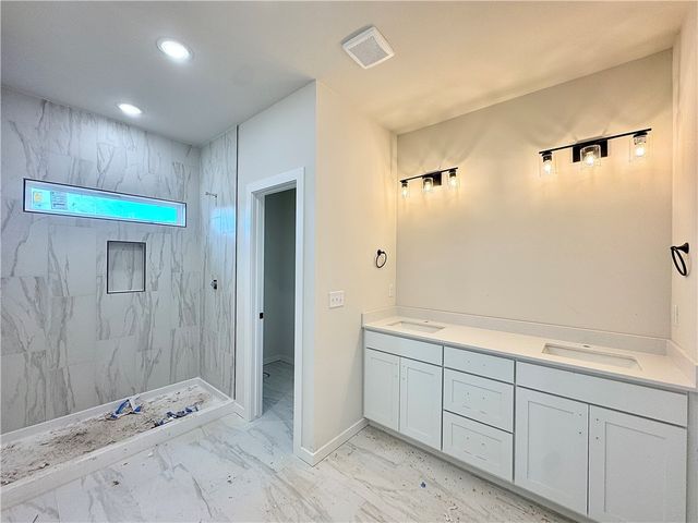 2743 Relaxation Avenue, Springdale, AR 72764