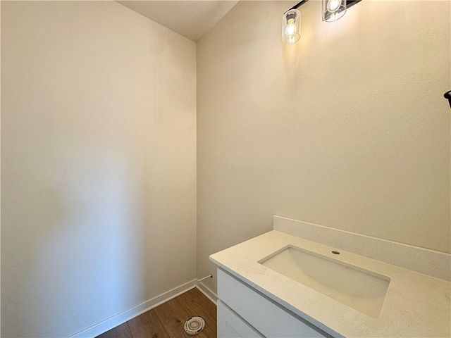 2743 Relaxation Avenue, Springdale, AR 72764