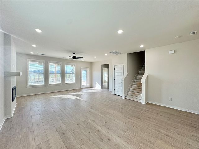 2743 Relaxation Avenue, Springdale, AR 72764