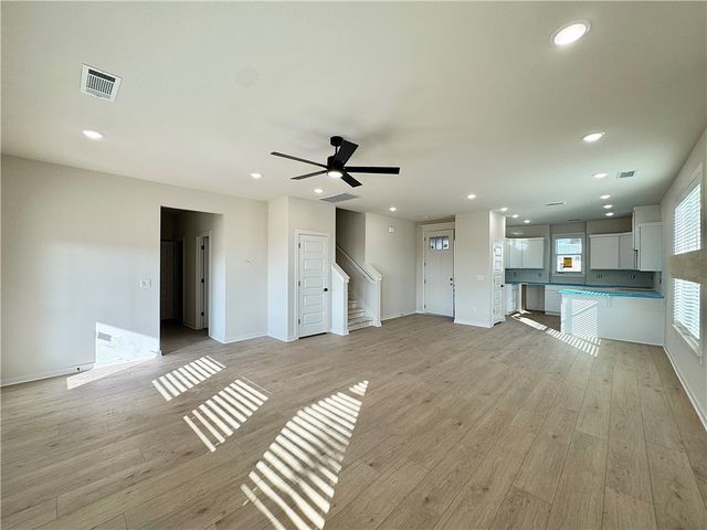 2743 Relaxation Avenue, Springdale, AR 72764