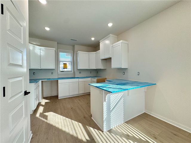 2743 Relaxation Avenue, Springdale, AR 72764