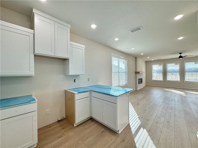 2743 Relaxation Avenue, Springdale, AR 72764