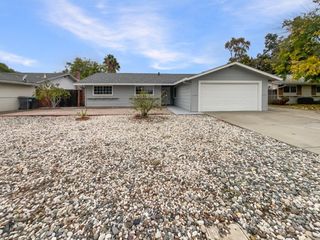 5921 Hillsdale Blvd, Sacramento, CA 95842