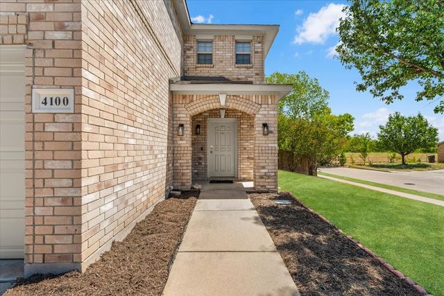 4100 Calamar Street, Fort Worth, TX 76106
