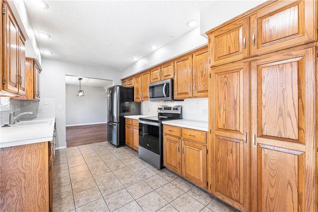 22 Dornoch Lane, Bella Vista, AR 72715