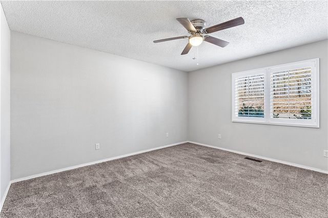 22 Dornoch Lane, Bella Vista, AR 72715