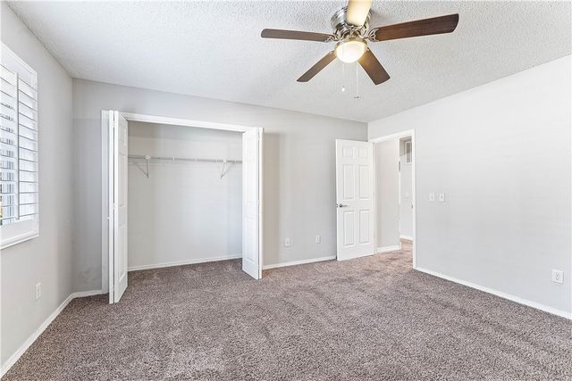 22 Dornoch Lane, Bella Vista, AR 72715