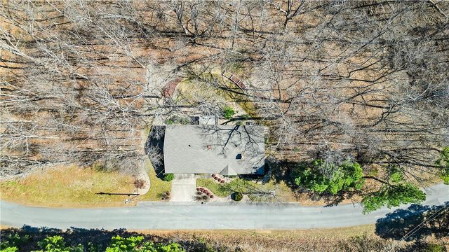 22 Dornoch Lane, Bella Vista, AR 72715