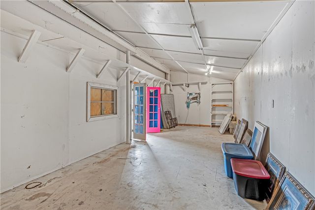 124 12th Street, Somerville, TX 77879