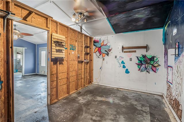 124 12th Street, Somerville, TX 77879