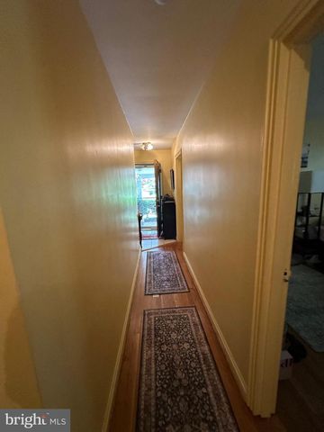 6105 MUNSON HILL RD, Falls Church, VA 22044