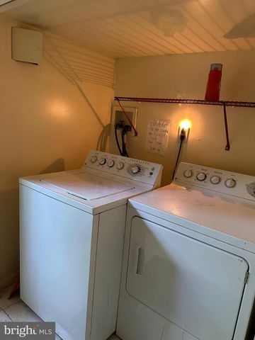 6105 MUNSON HILL RD, Falls Church, VA 22044