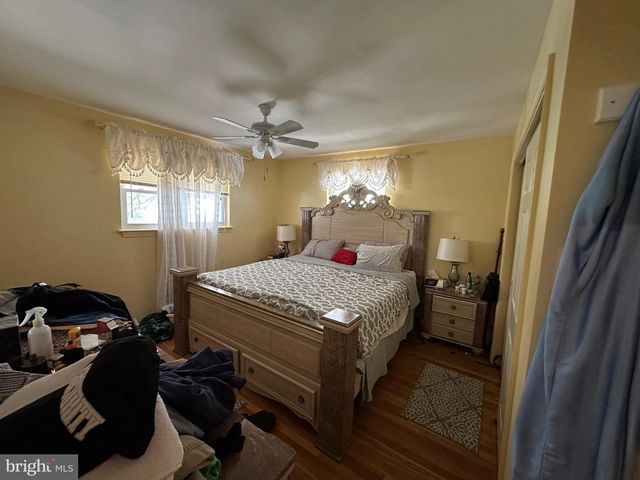 6105 MUNSON HILL RD, Falls Church, VA 22044