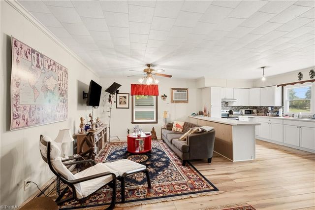 2136 Courtney Huntsville Road, Yadkinville, NC 27055