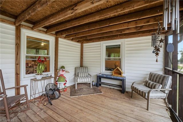 2136 Courtney Huntsville Road, Yadkinville, NC 27055