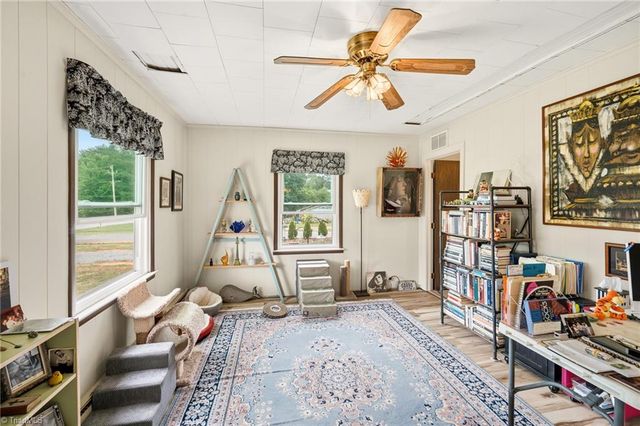 2136 Courtney Huntsville Road, Yadkinville, NC 27055