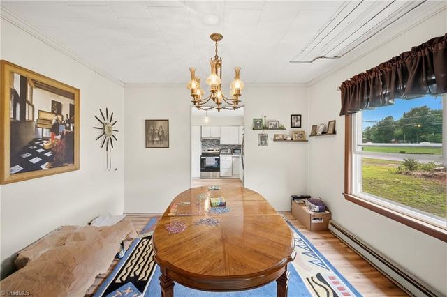 2136 Courtney Huntsville Road, Yadkinville, NC 27055