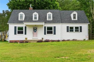 2136 Courtney Huntsville Road, Yadkinville, NC 27055