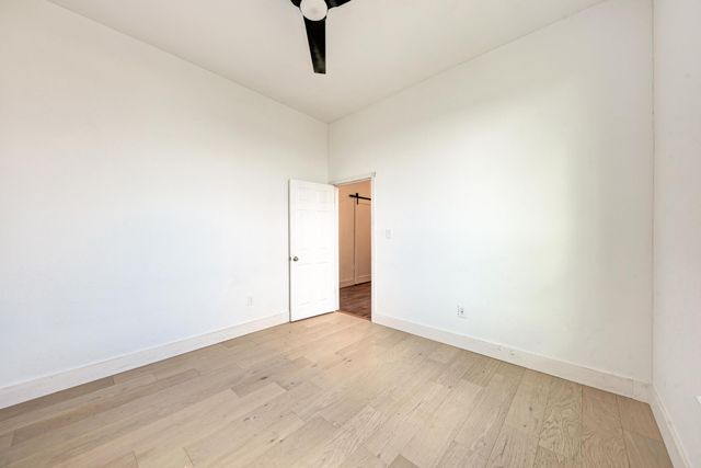 122 Los Fresnos DR, Dale, TX 78616