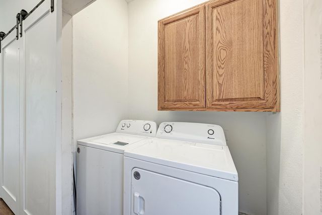 122 Los Fresnos DR, Dale, TX 78616