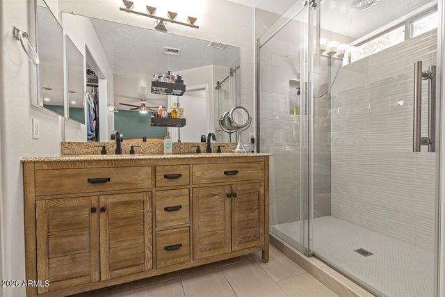 8830 N 20TH Drive, Phoenix, AZ 85021