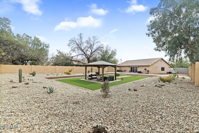 8830 N 20TH Drive, Phoenix, AZ 85021