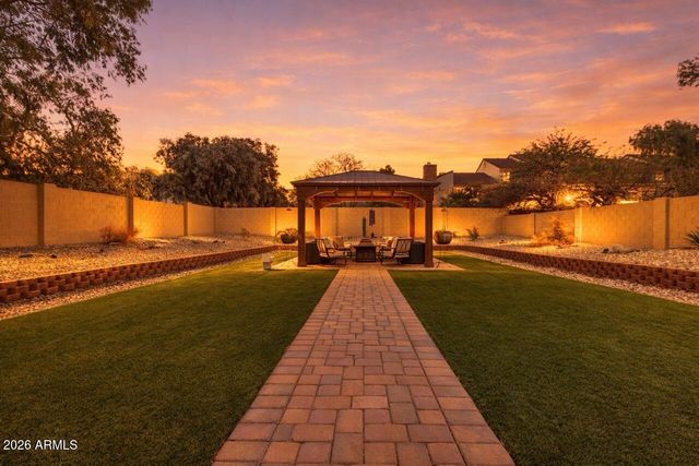 8830 N 20TH Drive, Phoenix, AZ 85021