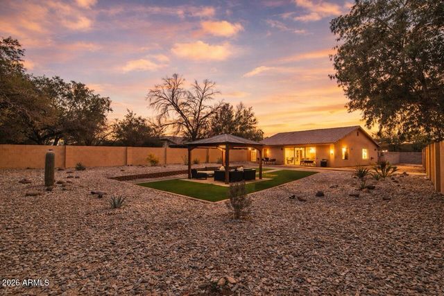 8830 N 20TH Drive, Phoenix, AZ 85021