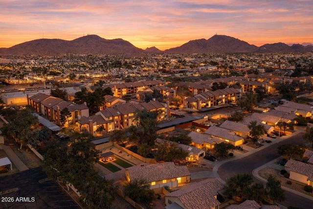 8830 N 20TH Drive, Phoenix, AZ 85021