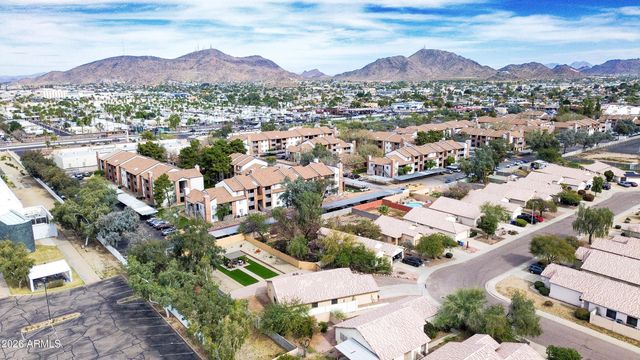 8830 N 20TH Drive, Phoenix, AZ 85021