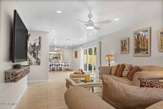 8830 N 20TH Drive, Phoenix, AZ 85021