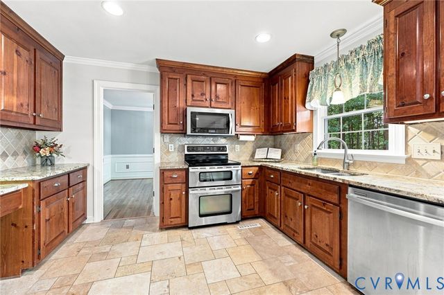 12600 Heather Grove Rd, Glen Allen, VA 23059