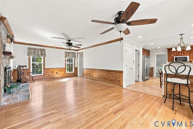 12600 Heather Grove Rd, Glen Allen, VA 23059
