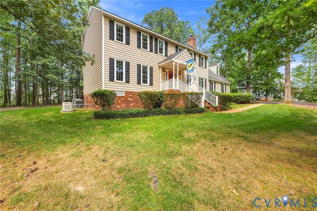 12600 Heather Grove Rd, Glen Allen, VA 23059