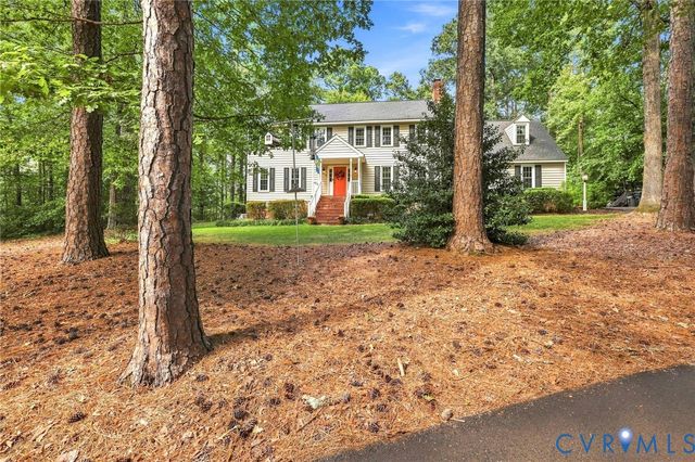 12600 Heather Grove Rd, Glen Allen, VA 23059
