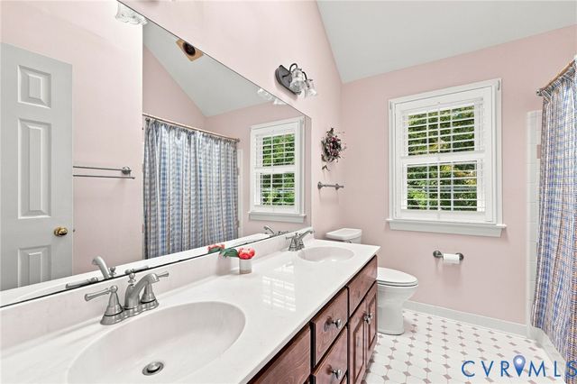 12600 Heather Grove Rd, Glen Allen, VA 23059
