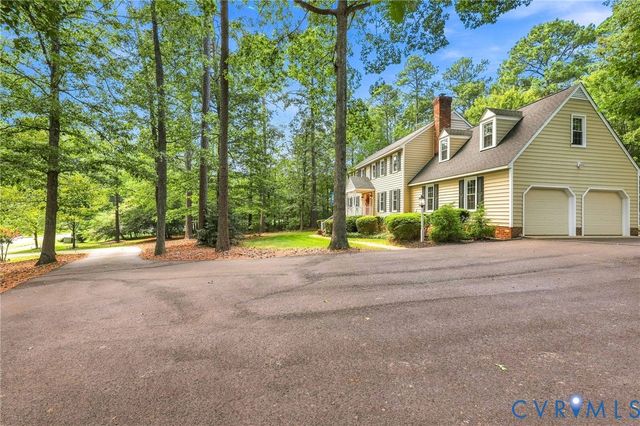 12600 Heather Grove Rd, Glen Allen, VA 23059