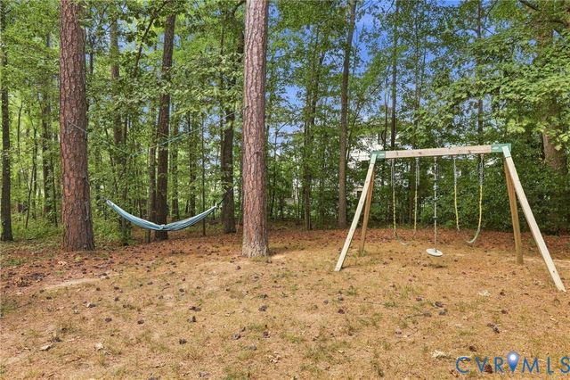 12600 Heather Grove Rd, Glen Allen, VA 23059