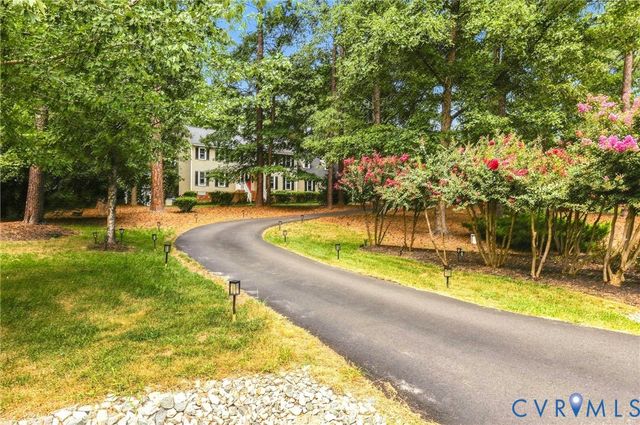 12600 Heather Grove Rd, Glen Allen, VA 23059