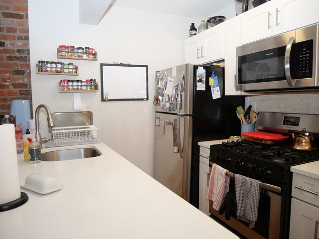 255 Paris 2, Boston, MA 02128
