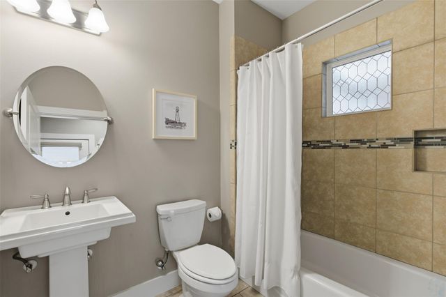 5504 William Holland Ave A, Austin, TX 78756