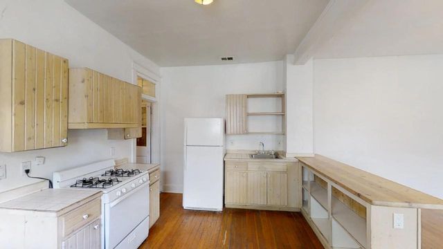 715 Fruit Avenue NW, Albuquerque, NM 87102